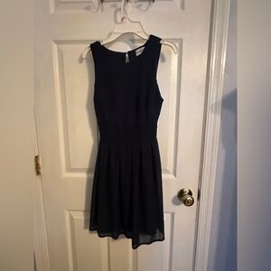 Elegant Black Sleeveless Dress